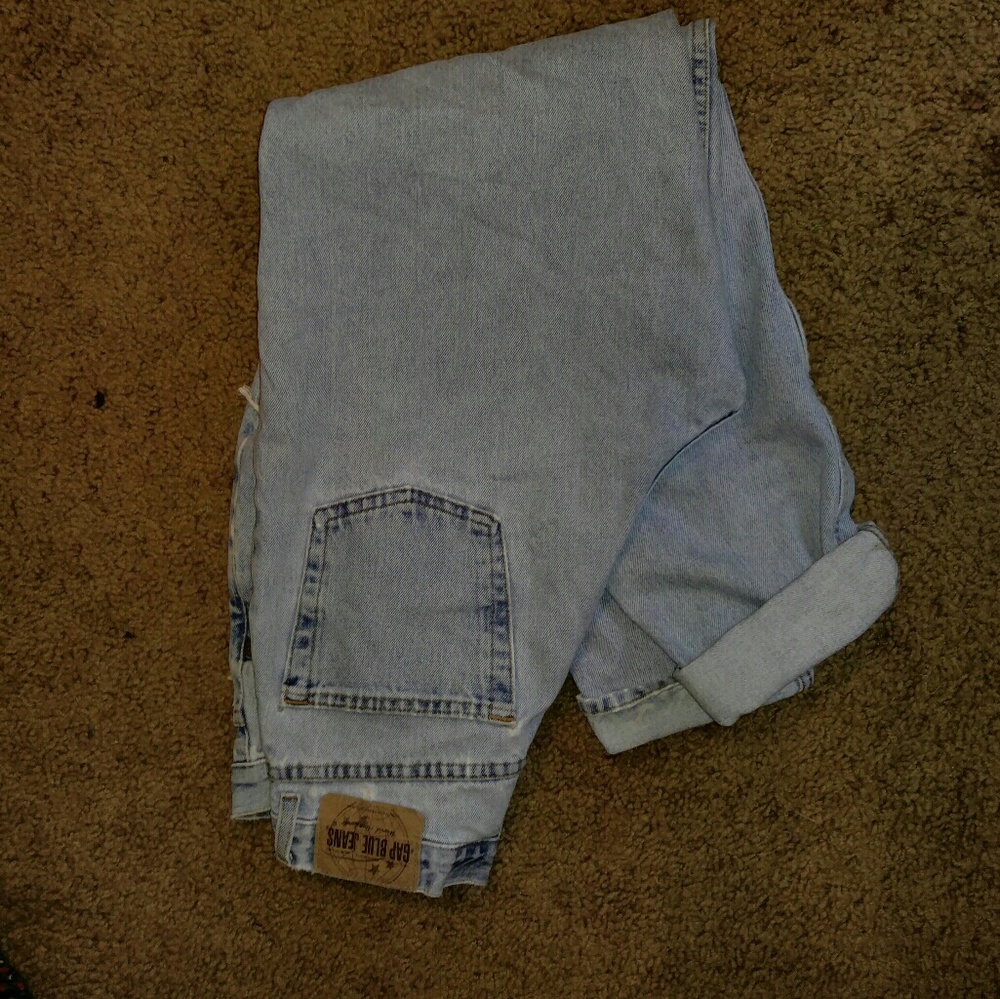 90s, destroyed mom jeans , reverse fit